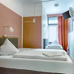 Gaestehaus Kaiserpassage- Ihr Cityhostel אכסניה קרלסרוהה