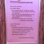 Gaestehaus Kaiserpassage- Ihr Cityhostel אכסניה