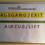 Gaestehaus Kaiserpassage- Ihr Cityhostel *