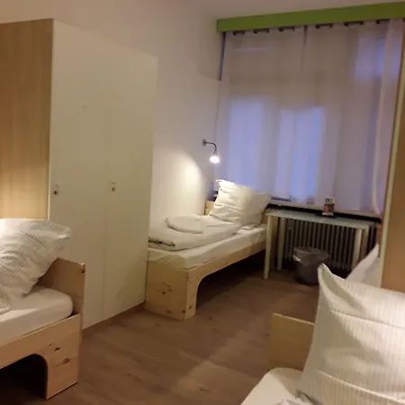 אכסניה Gaestehaus Kaiserpassage- Ihr Cityhostel *