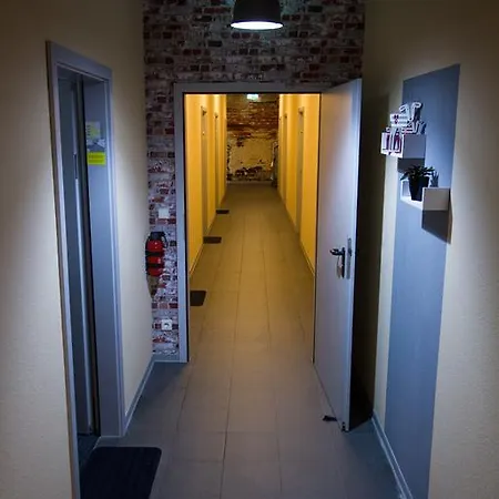 Gaestehaus Kaiserpassage- Ihr Cityhostel 卡尔斯鲁厄