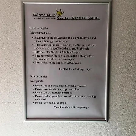 Gaestehaus Kaiserpassage- Ihr Cityhostel Hostal