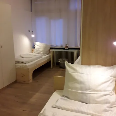 Hostel Gaestehaus Kaiserpassage- Ihr Cityhostel