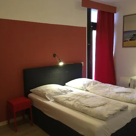 אכסניה Gaestehaus Kaiserpassage- Ihr Cityhostel *