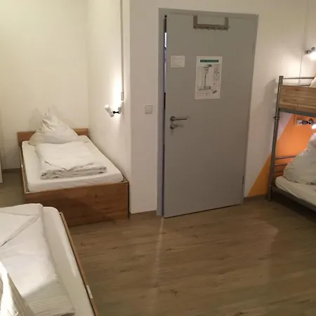 Gaestehaus Kaiserpassage- Ihr Cityhostel Hostal