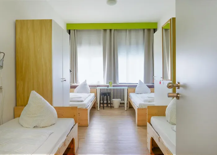 Gaestehaus Kaiserpassage- Ihr Cityhostel 旅馆 卡尔斯鲁厄