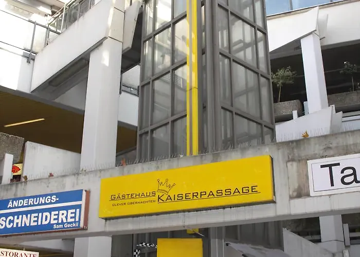 Gaestehaus Kaiserpassage- Ihr Cityhostel * 卡尔斯鲁厄