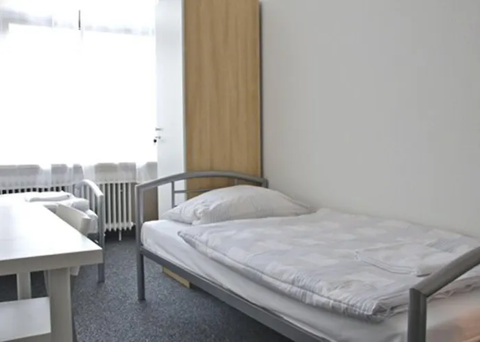 旅馆 Gaestehaus Kaiserpassage- Ihr Cityhostel 卡尔斯鲁厄