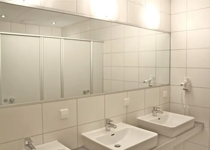 Gaestehaus Kaiserpassage- Ihr Cityhostel * 卡尔斯鲁厄