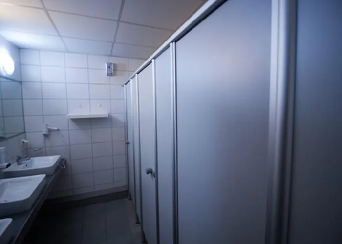 Gaestehaus Kaiserpassage- Ihr Cityhostel 旅馆 *