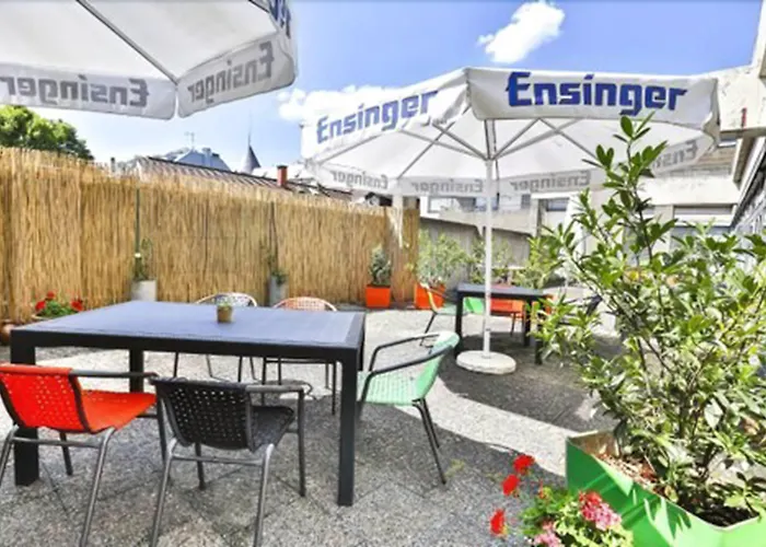 Gaestehaus Kaiserpassage- Ihr Cityhostel 旅馆 卡尔斯鲁厄