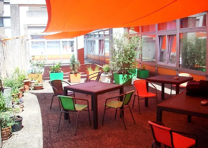 Gaestehaus Kaiserpassage- Ihr Cityhostel 卡尔斯鲁厄