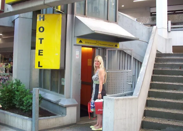 Gaestehaus Kaiserpassage- Ihr Cityhostel