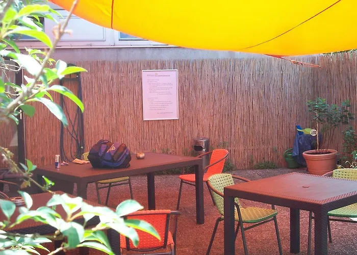 Gaestehaus Kaiserpassage- Ihr Cityhostel * 卡尔斯鲁厄